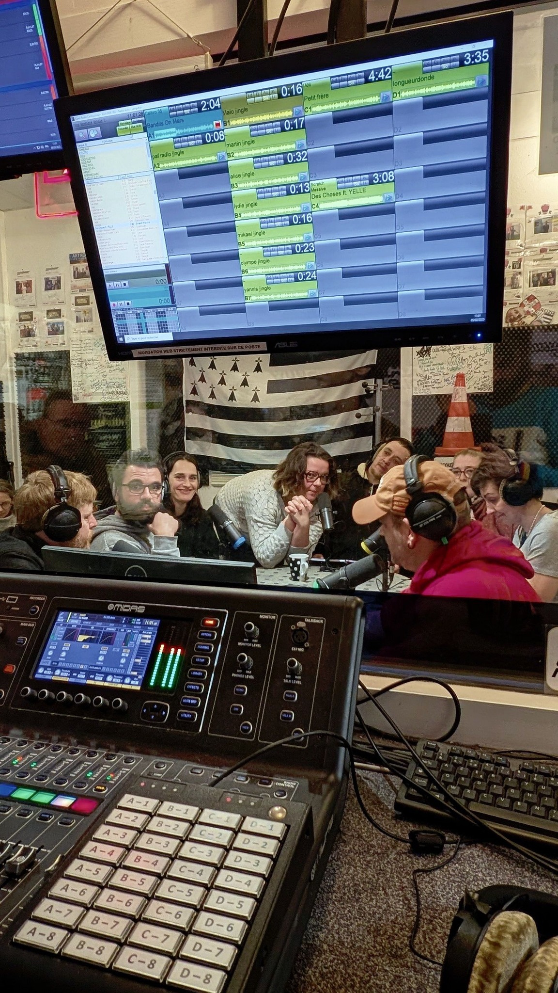 LA PAF RADIO – 11/06/2025